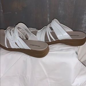 PRICE DROP!!White braided sandals size 9W